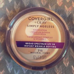 Covergirl x Olay Simply Ageless Foundation SPF 28